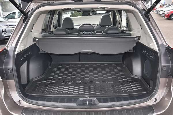 2024 Subaru Forester 2.5i-S S5