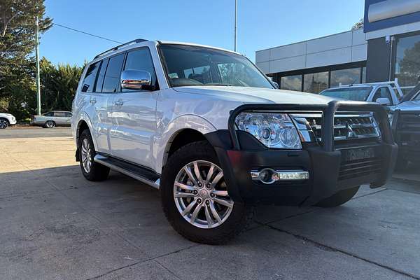 2015 Mitsubishi Pajero GLX NX