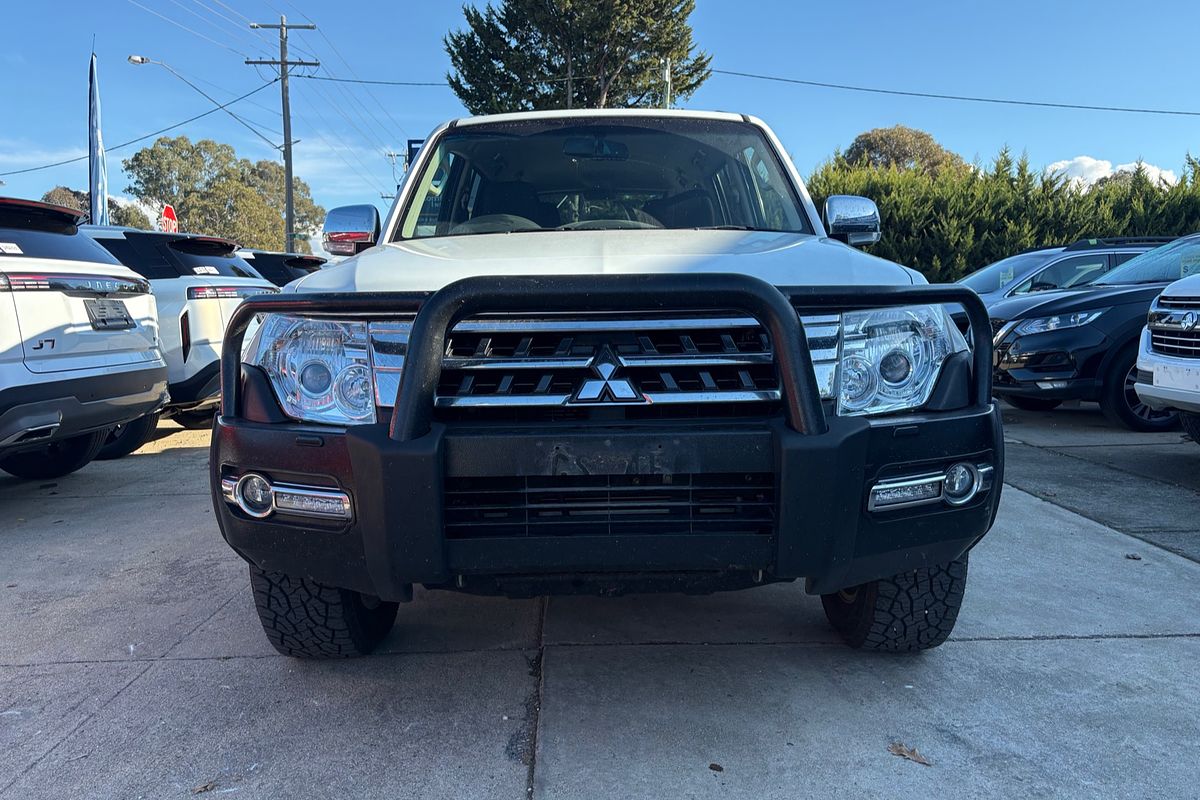 2015 Mitsubishi Pajero GLX NX