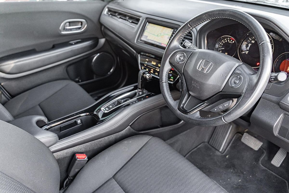 2017 Honda HR-V VTi-S