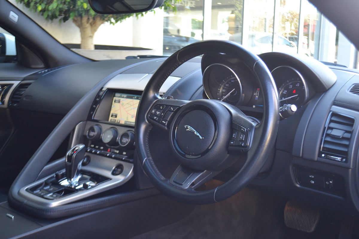 2014 Jaguar F-TYPE X152