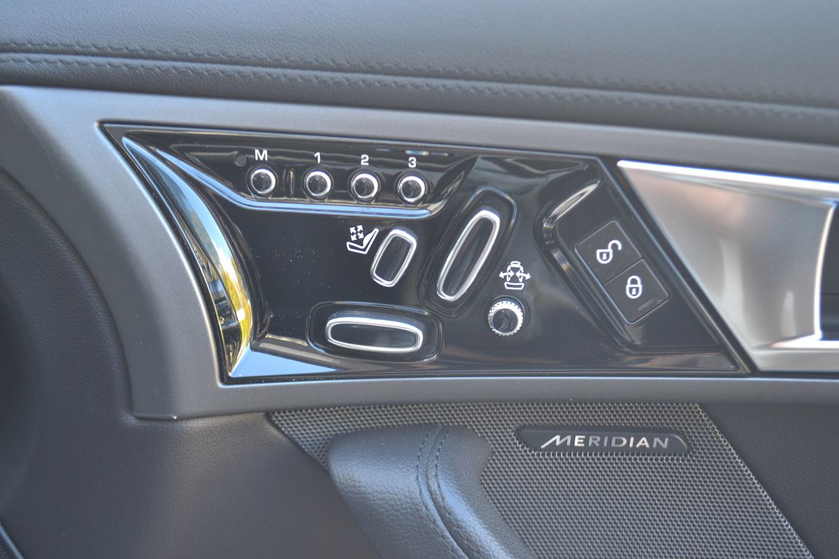2014 Jaguar F-TYPE X152