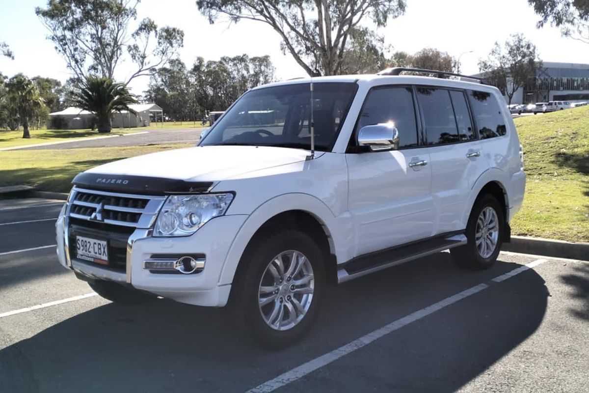 2019 Mitsubishi Pajero GLS NX