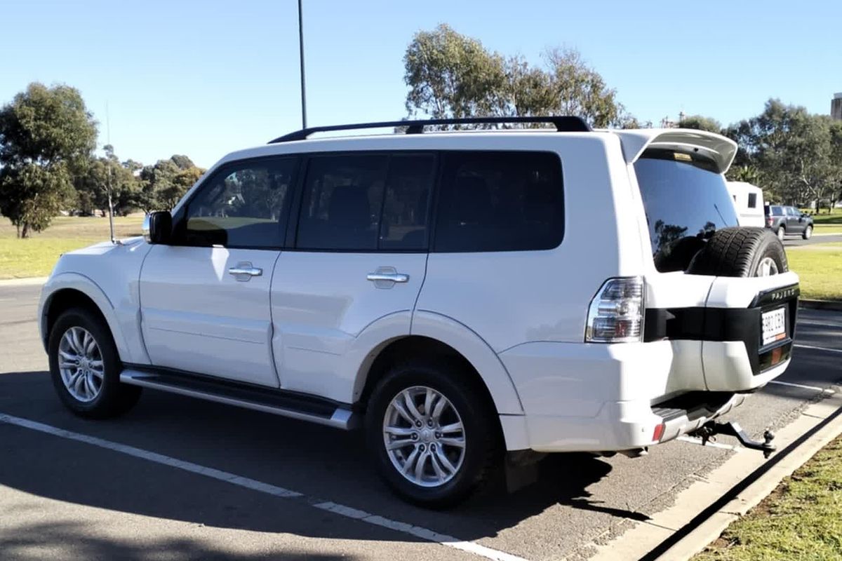 2019 Mitsubishi Pajero GLS NX
