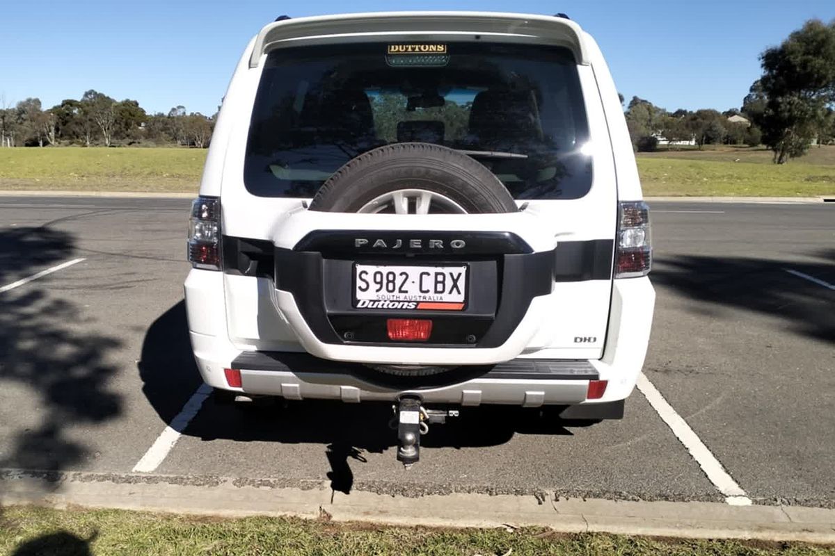 2019 Mitsubishi Pajero GLS NX