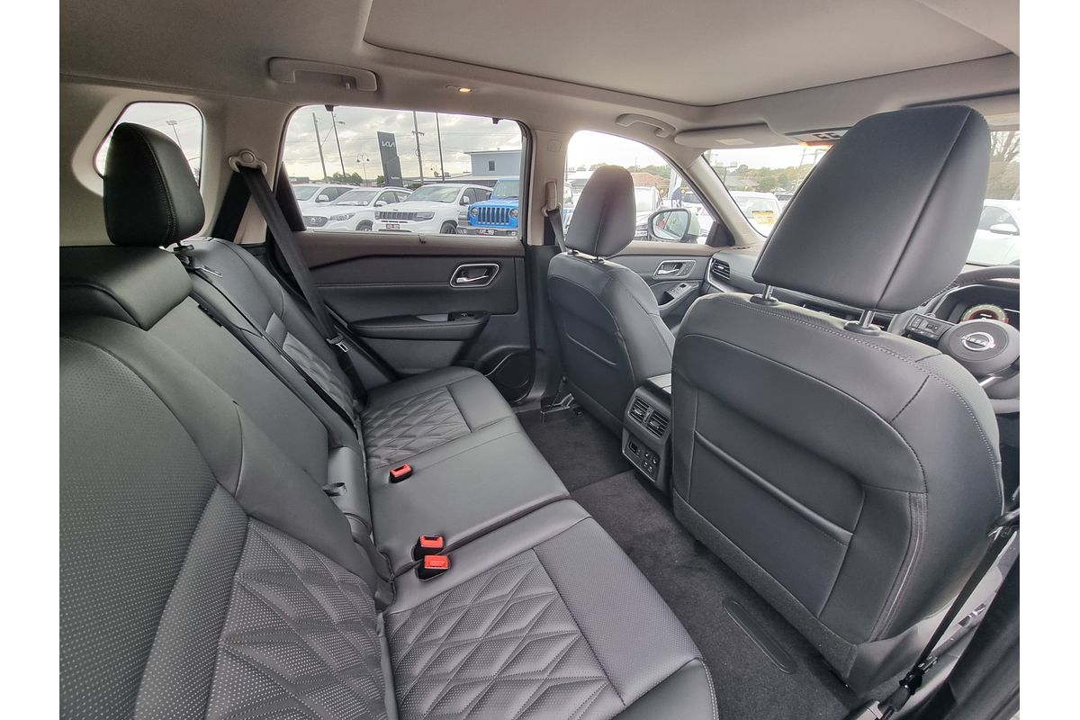 2025 Nissan X-TRAIL Ti-L T33