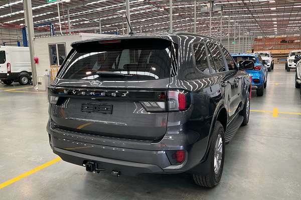 2024 Ford Everest Ambiente 2.0L
