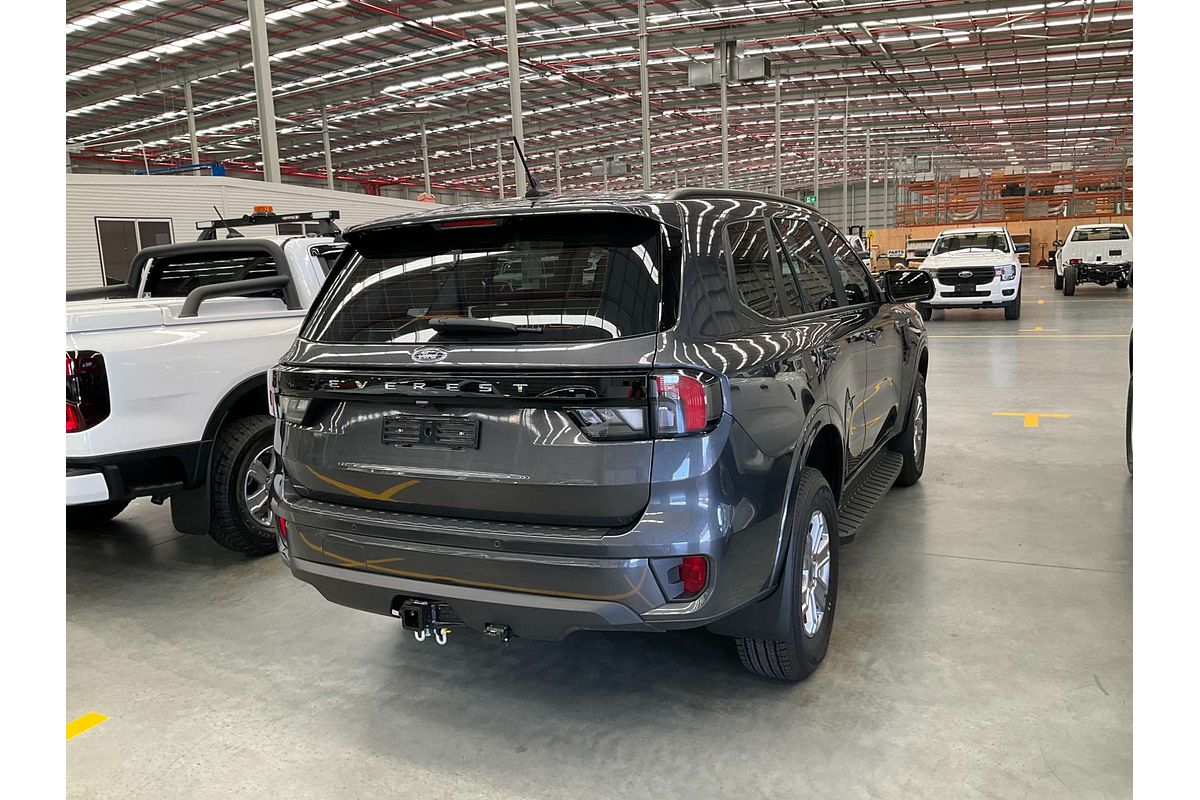 2024 Ford Everest Ambiente 2.0L