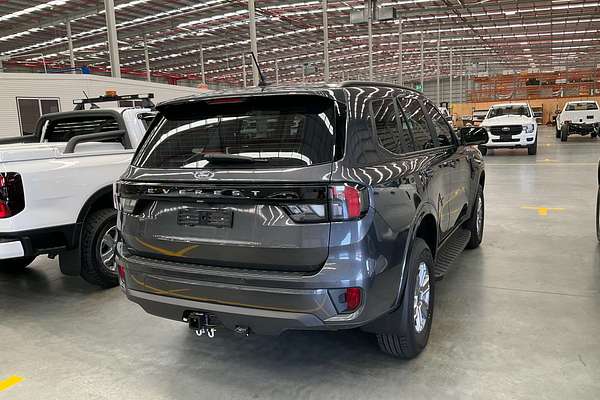 2024 Ford Everest Ambiente 2.0L