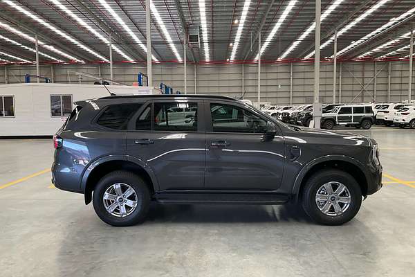 2024 Ford Everest Ambiente 2.0L