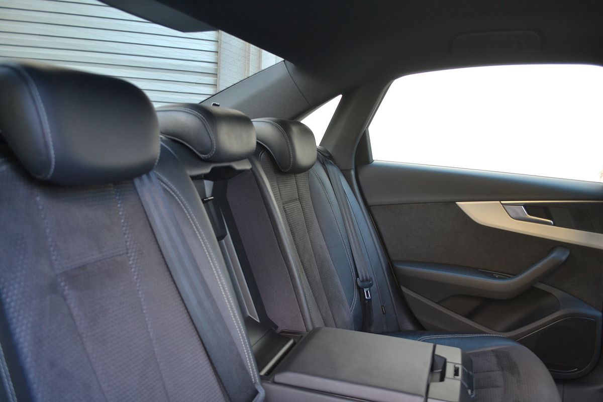 2017 Audi A4 S line B9