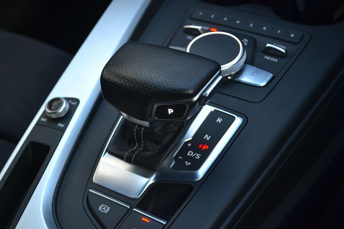 2017 Audi A4 S line B9