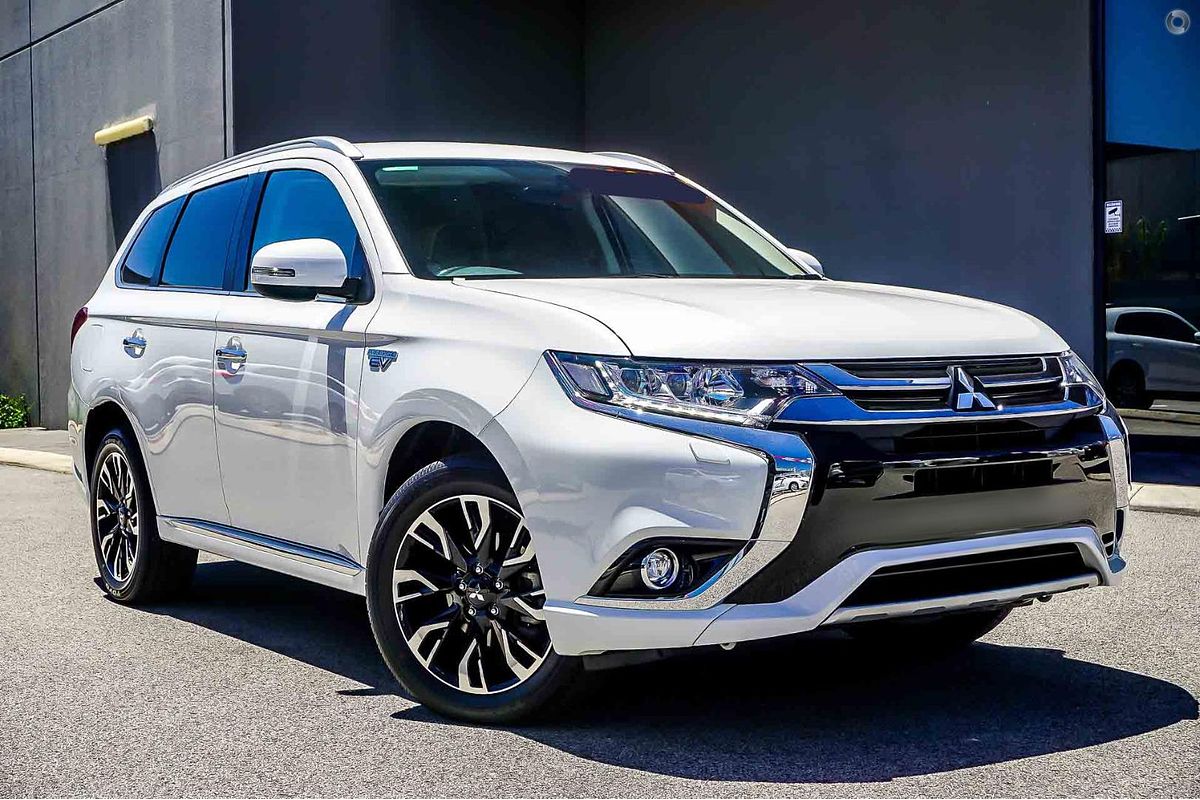 2017 Mitsubishi Outlander PHEV LS ZK