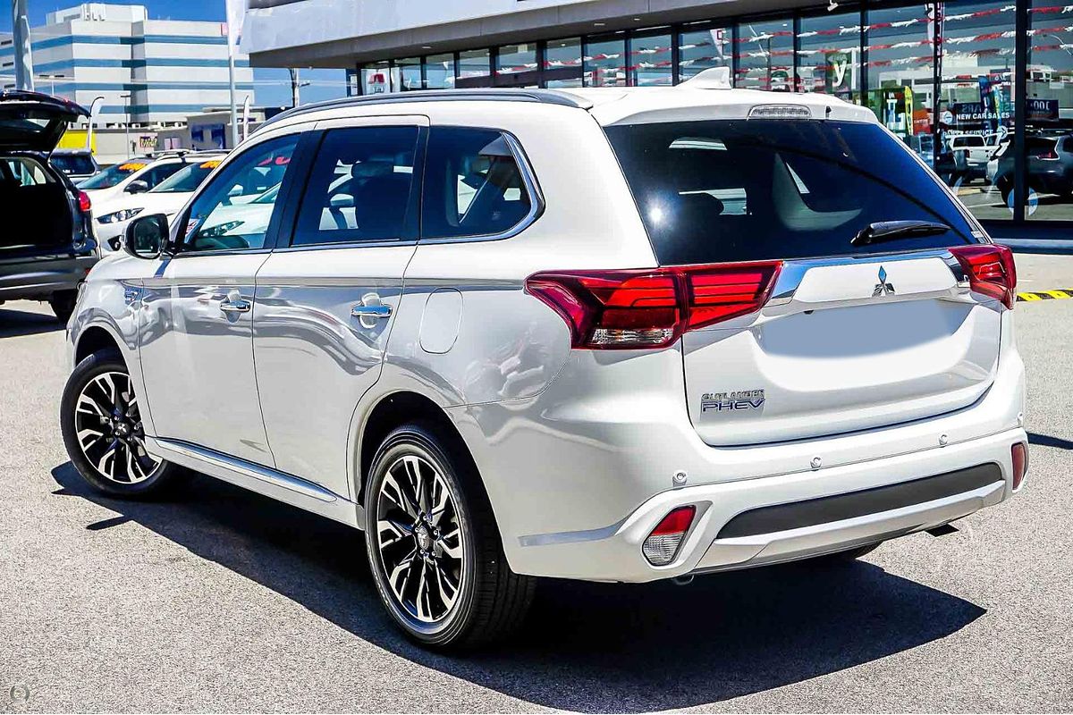2017 Mitsubishi Outlander PHEV LS ZK
