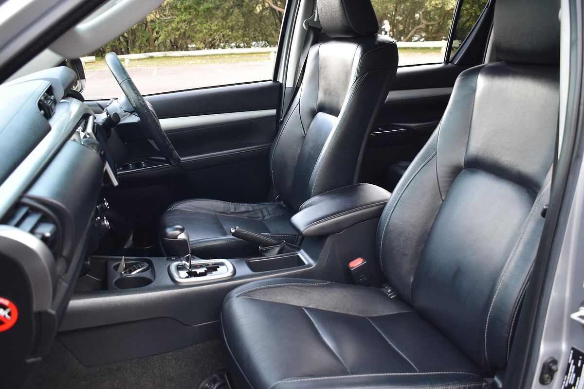 2016 Toyota Hilux SR5 GUN126R 4X4