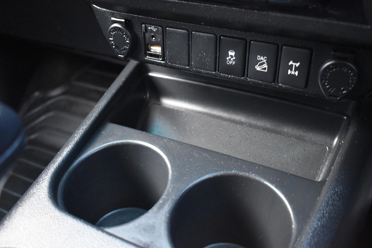 2016 Toyota Hilux SR5 GUN126R 4X4