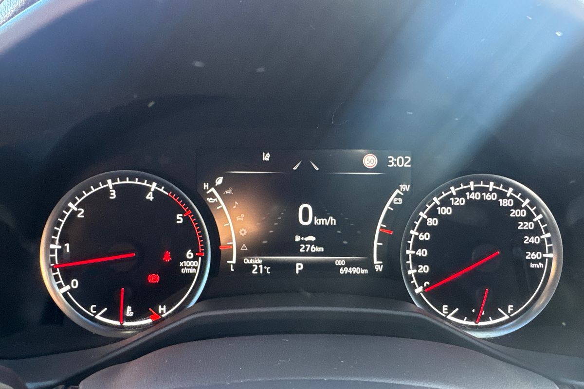 2022 Toyota Landcruiser Sahara FJA300R