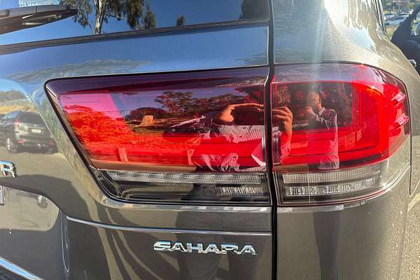 2022 Toyota Landcruiser Sahara FJA300R