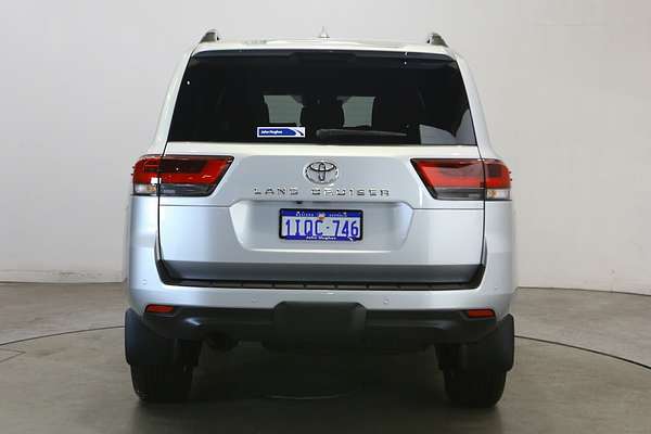 2024 Toyota Landcruiser GXL FJA300R