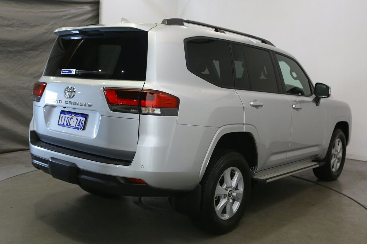 2024 Toyota Landcruiser GXL FJA300R