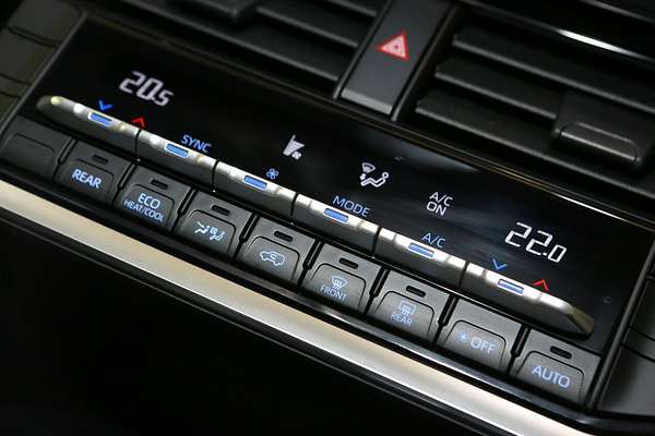 2024 Toyota Landcruiser GXL FJA300R