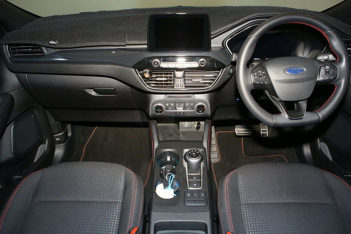 2022 Ford Escape ST-Line ZH