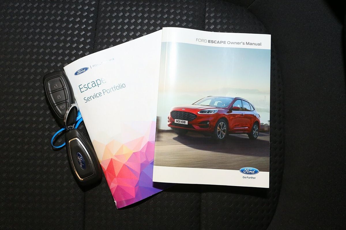 2022 Ford Escape ST-Line ZH