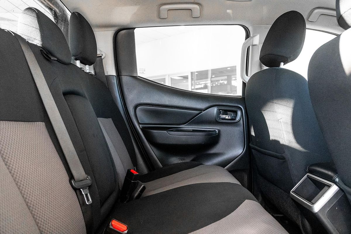 2021 Mitsubishi Triton GLX-R MR 4X4