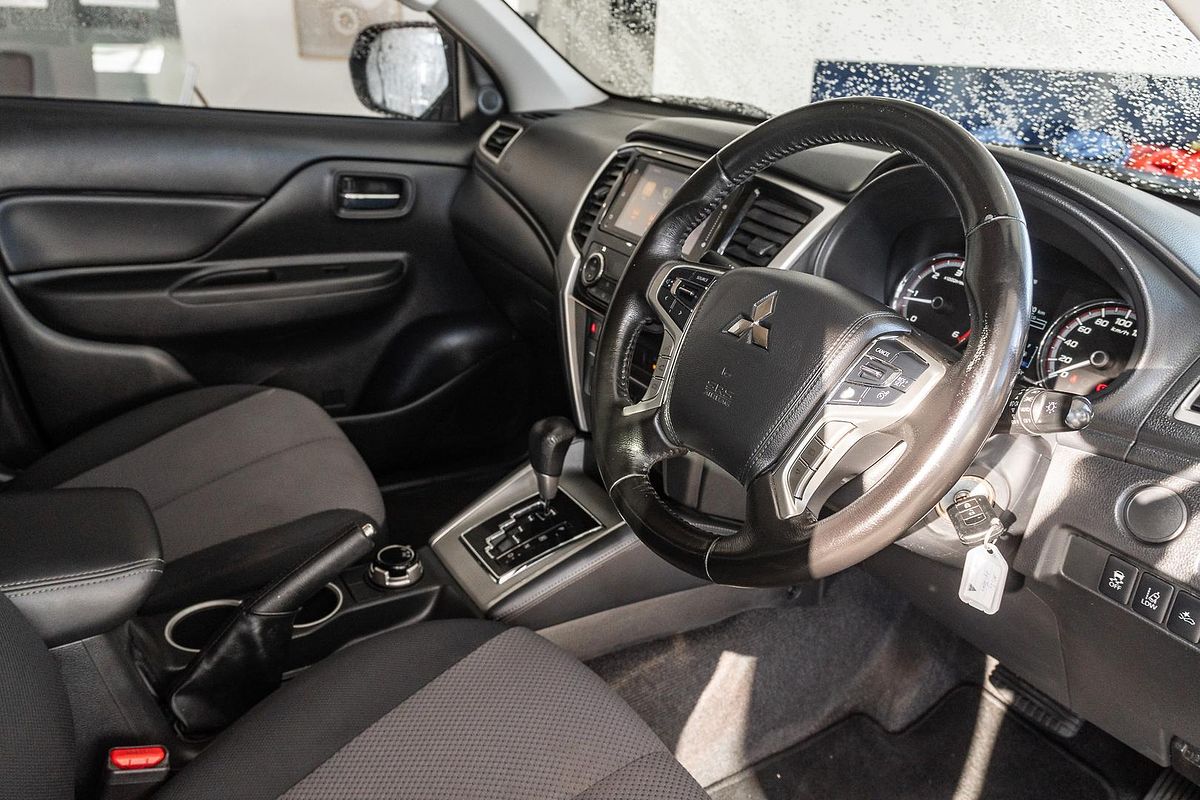 2021 Mitsubishi Triton GLX-R MR 4X4
