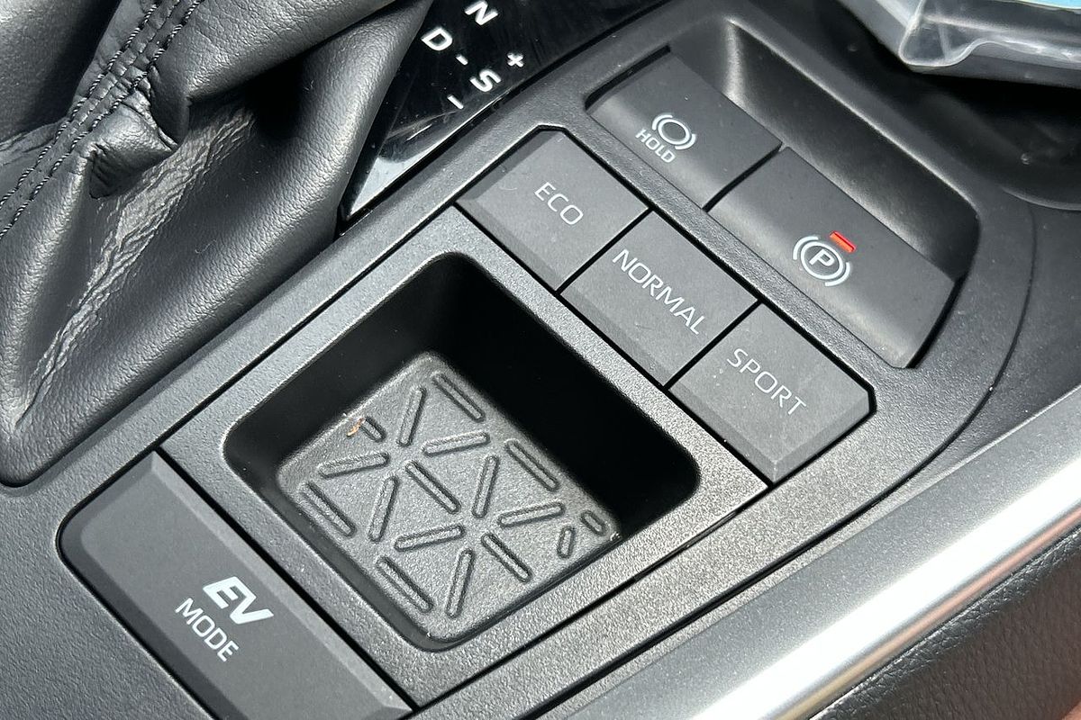 2024 Toyota RAV4 GXL AXAH52R