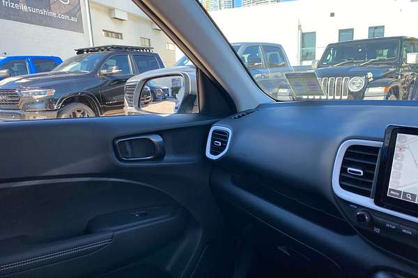 2024 Hyundai Venue Elite QX.V5