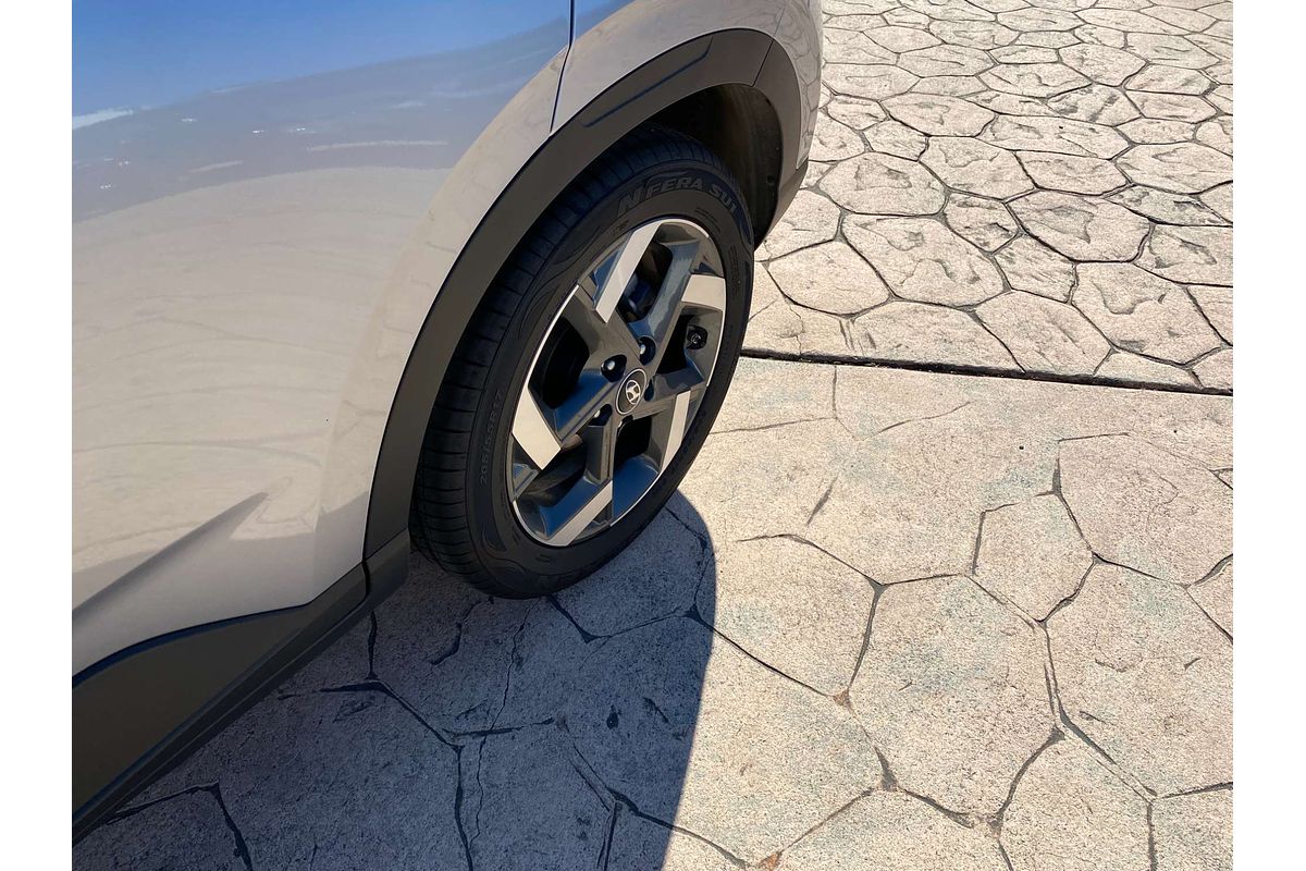 2024 Hyundai Venue Elite QX.V5