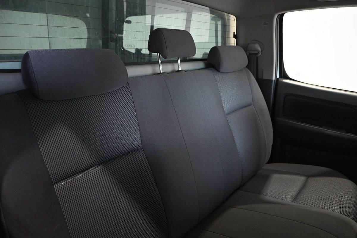 2013 Toyota Hilux SR KUN26R 4X4
