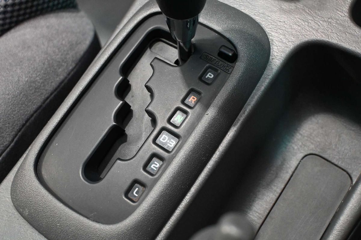 2013 Toyota Hilux SR KUN26R 4X4