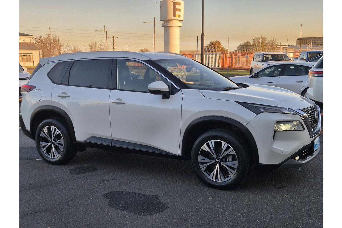 2023 Nissan X-TRAIL ST-L T33