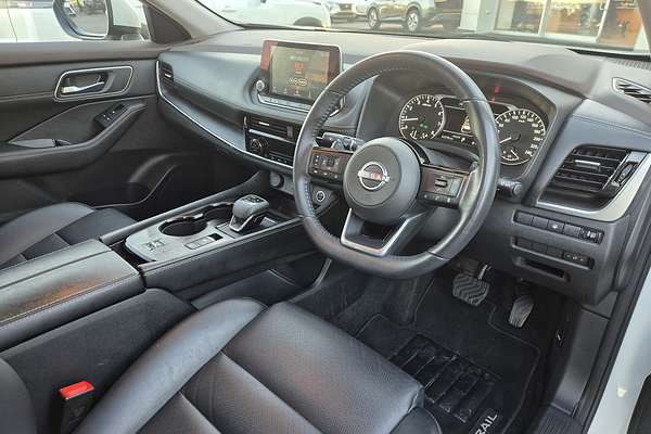 2023 Nissan X-TRAIL ST-L T33