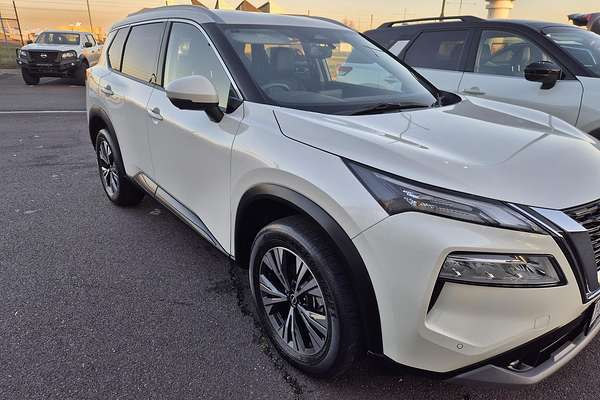 2023 Nissan X-TRAIL ST-L T33