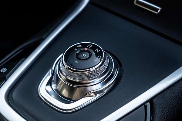 2019 Ford Endura ST-Line CA