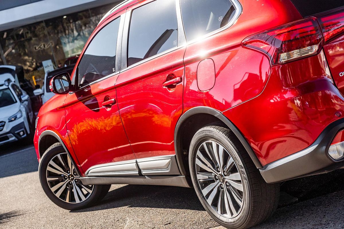 2020 Mitsubishi Outlander LS ZL