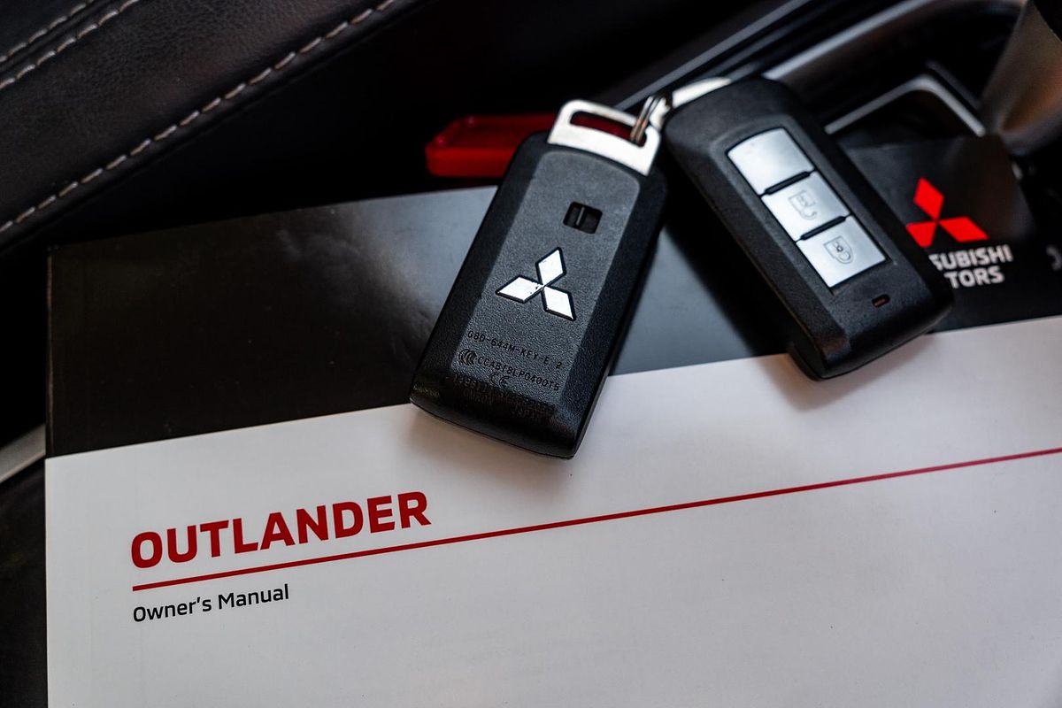 2020 Mitsubishi Outlander LS ZL