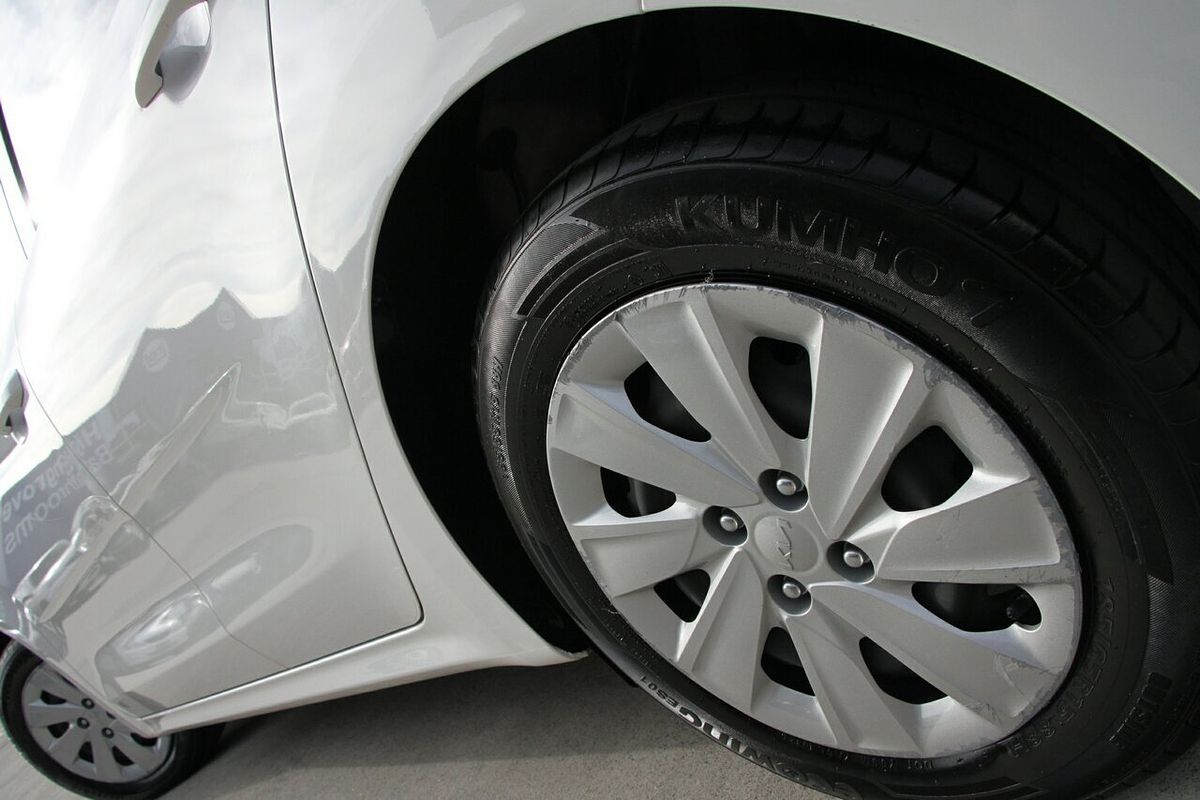 2023 Kia Rio S YB