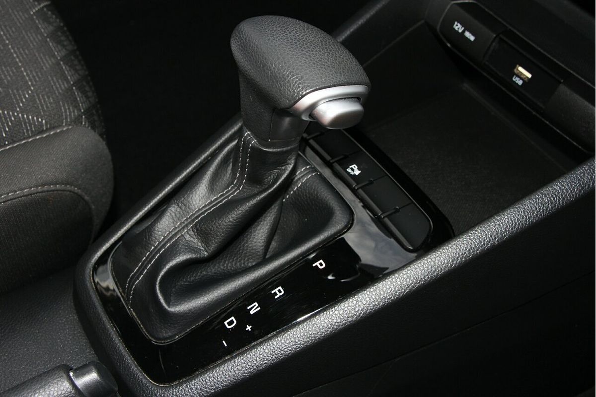 2023 Kia Rio S YB