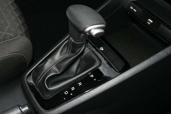2023 Kia Rio S YB