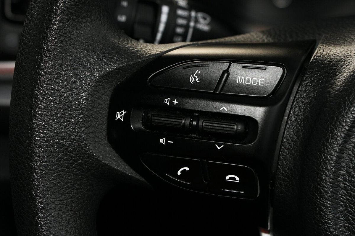 2023 Kia Rio S YB