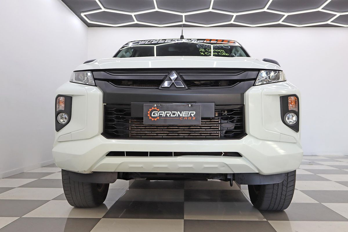 2022 Mitsubishi Triton GLX-R MR 4X4