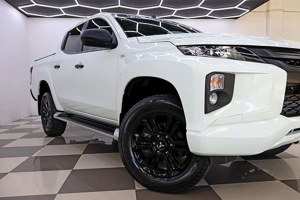 2022 Mitsubishi Triton GLX-R MR 4X4