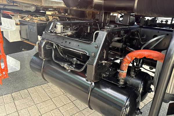 1995 Isuzu FTS DUAL CAB 700