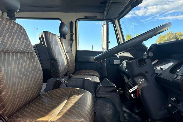 1995 Isuzu FTS DUAL CAB 700