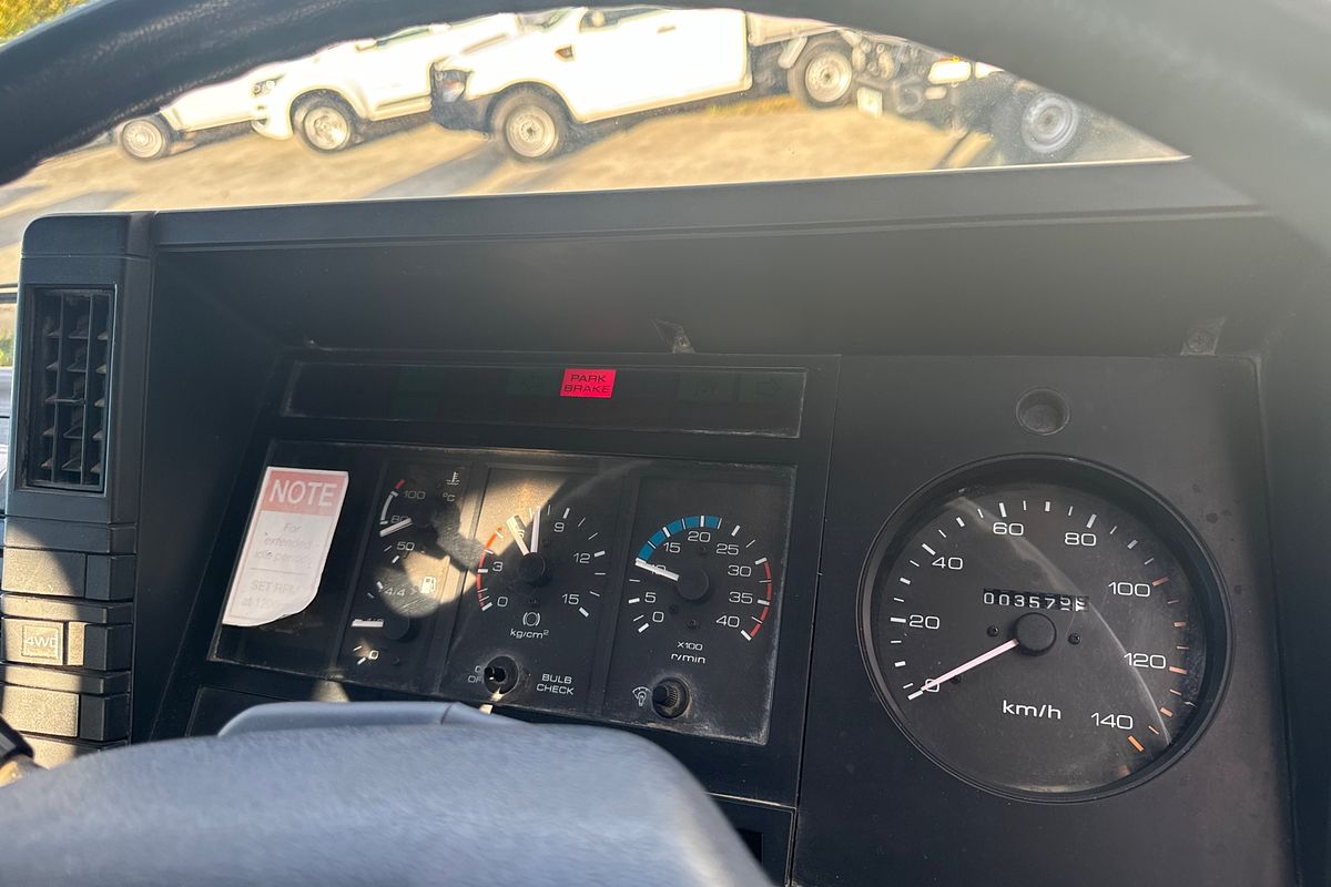 1995 Isuzu FTS DUAL CAB 700