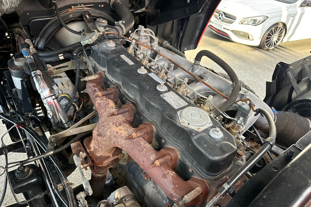 1995 Isuzu FTS DUAL CAB 700